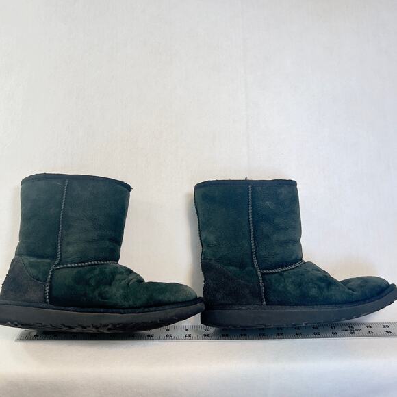 Ugg Australia Genuine Sheepskin and Leather Boots High Ankle Woman's Size 6 - Picture 1 of 14